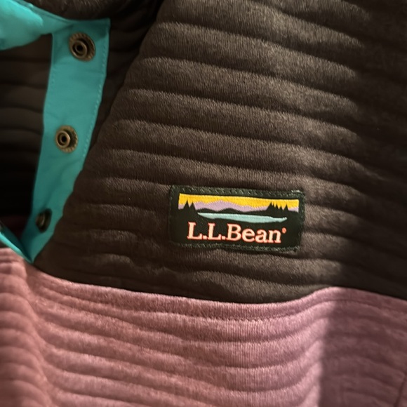 L.L.BEAN Women’s XL tall Airknit Pullover - Picture 2 of 3